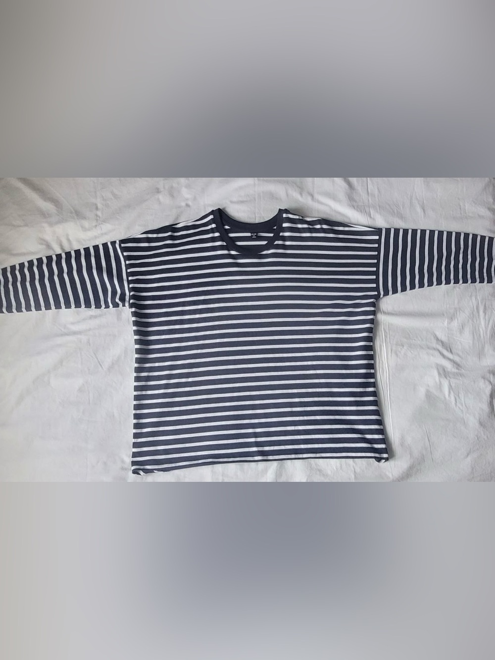 Uniqlo AIRISM Tee Shirt Womens XS Breton Stripe Boxy Nautical Long Sleeve Navy
